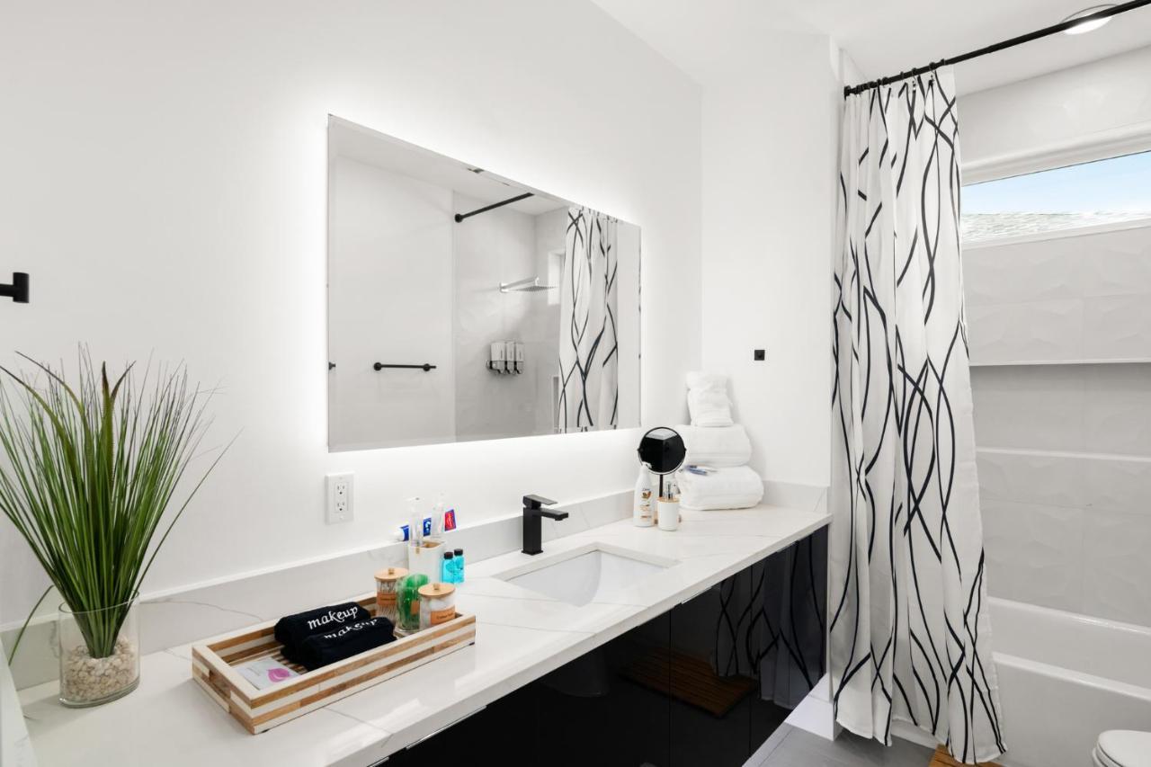 Dallas Luxury Modern House By Dallas Love Airport Eksteriør bilde